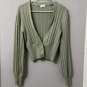 Wilfred Aritzia Plunge Front Cardigan Sage Green Medium